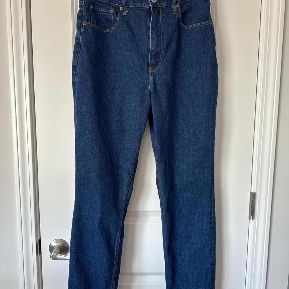 Abercrombie & Fitch Slim Straight Ultra High Rise Jeans Size 30